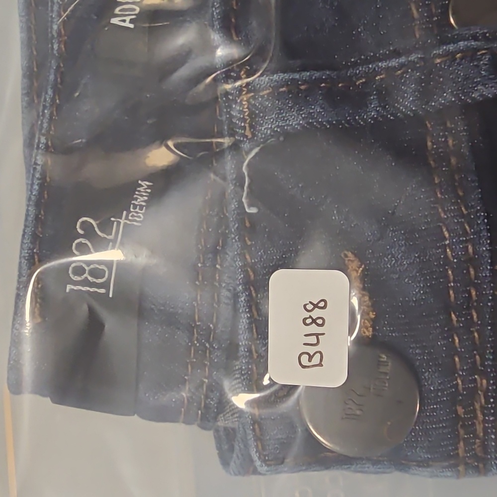 1822 Denim Adrianna Women's Size 4 Skinny Ankle Raw Hem Stretch Dark Wash - Picture 8 of 8